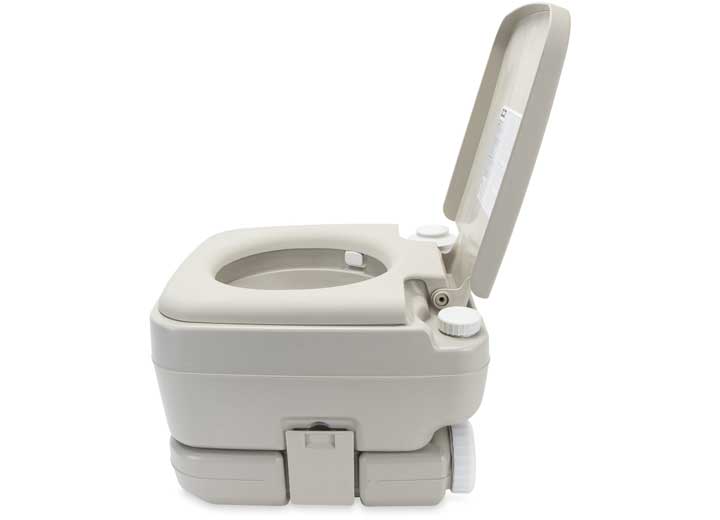 Camco Portable Toilet – 2.6 Gallon Capacity
